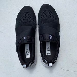 Tiem cycling shoes size 6.5